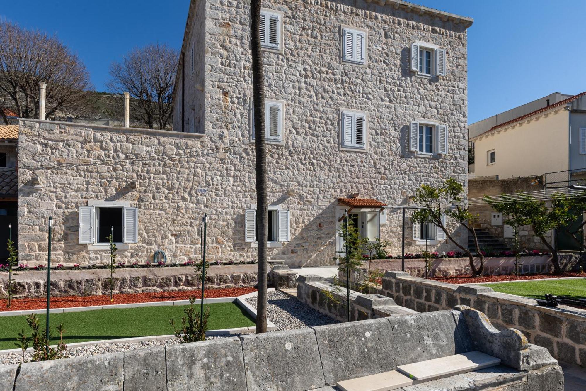 Apartments Harriete Dubrovnik Exterior photo